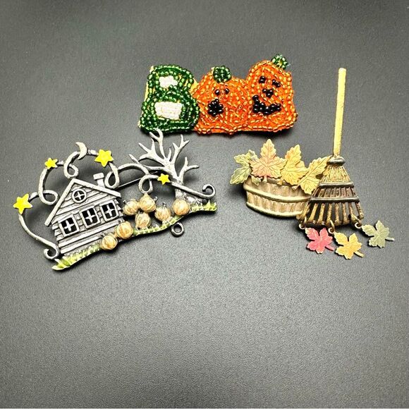 Fall Halloween Harvest theme Brooch Pin lot - Picture 1 of 5